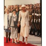 Royalty Original Press Photo Princess Diana Holding Hand Hungarian President Wife Fine Original Col