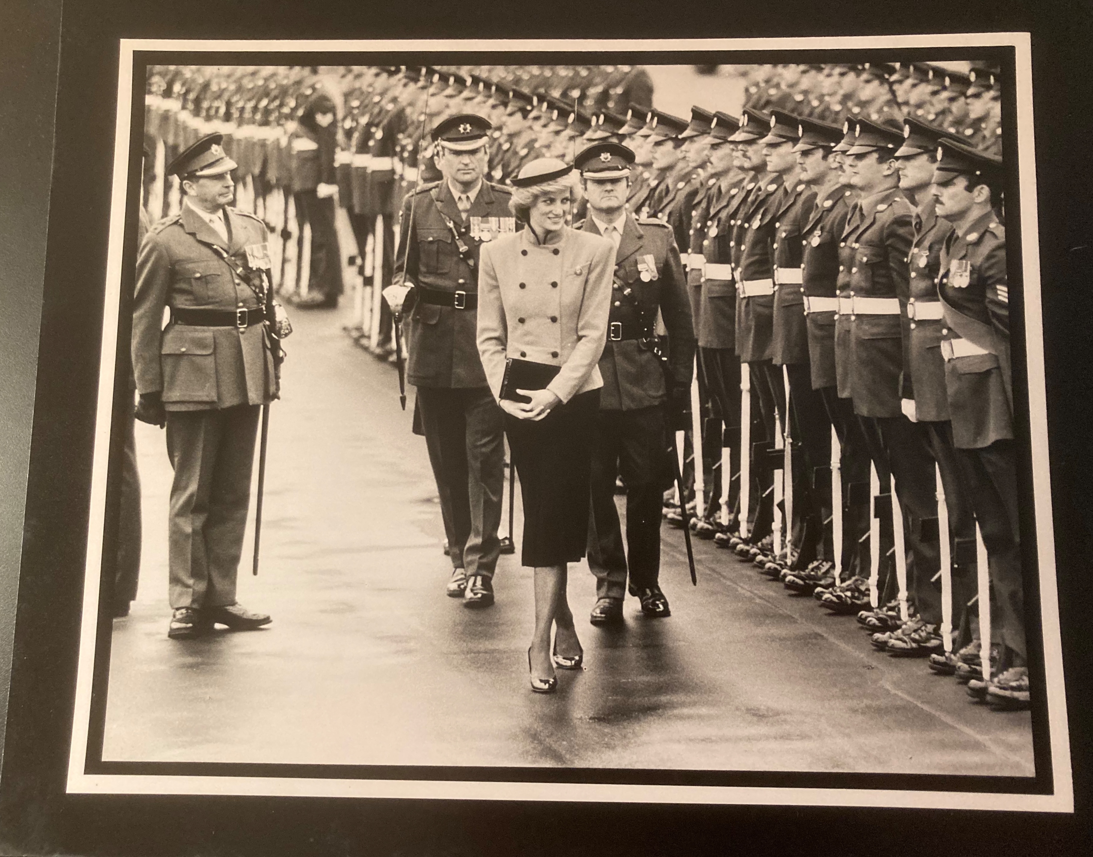 Royalty Original Press Photo Princess Diana West Germany Reviewing Soldiers 1986 Fine Black And Whi