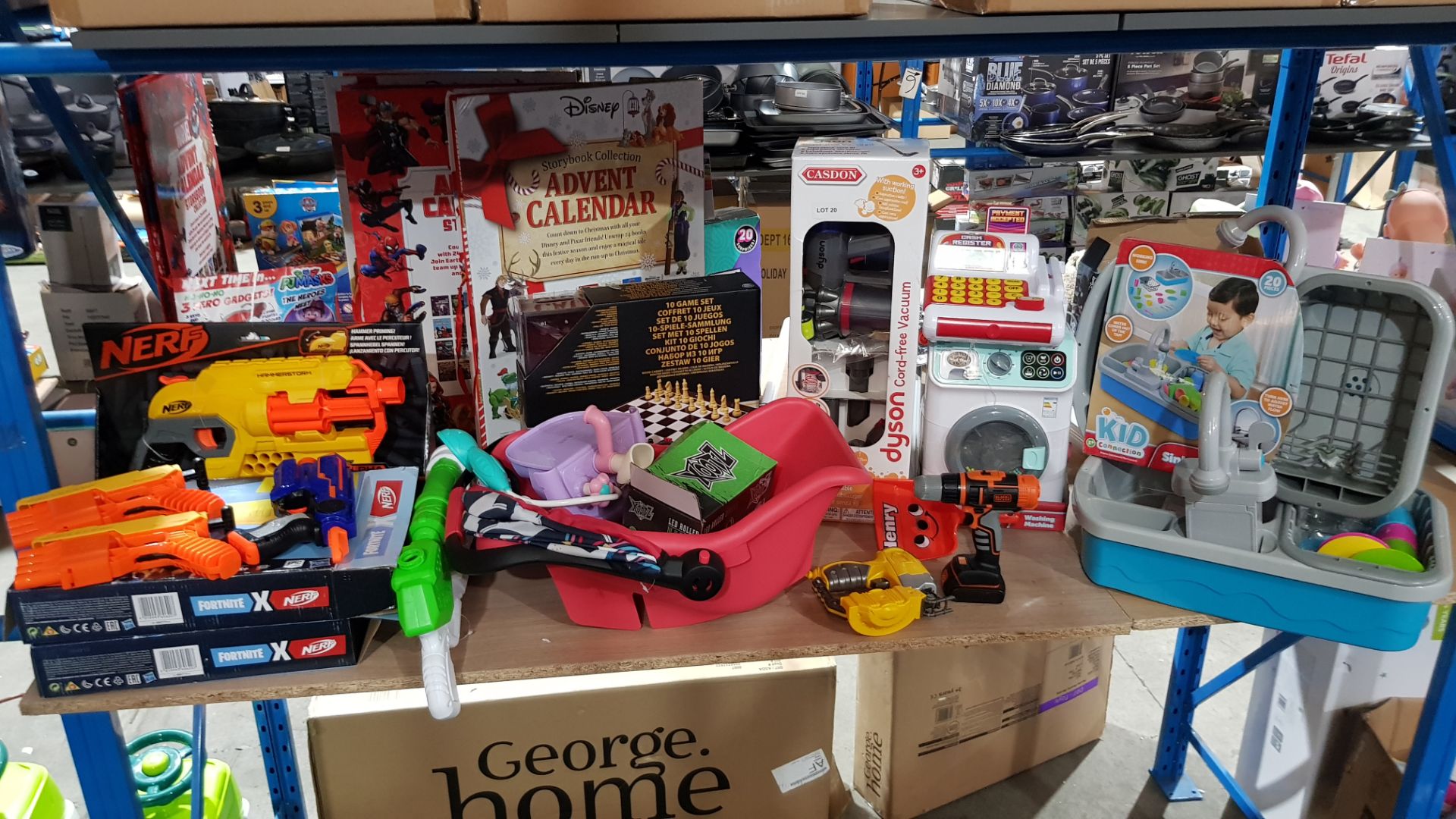 Contents Of Shelf - Mixed Toys To Include Nerf Alphastrike / Fortnite Guns, 10 Game Set, Cadson...