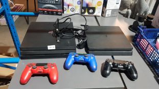 5 Items Ð 1 X PS4 Pro (RRP £430) (Factory Reset Performed) With HDMI Cable & Power Lead, 1 X...