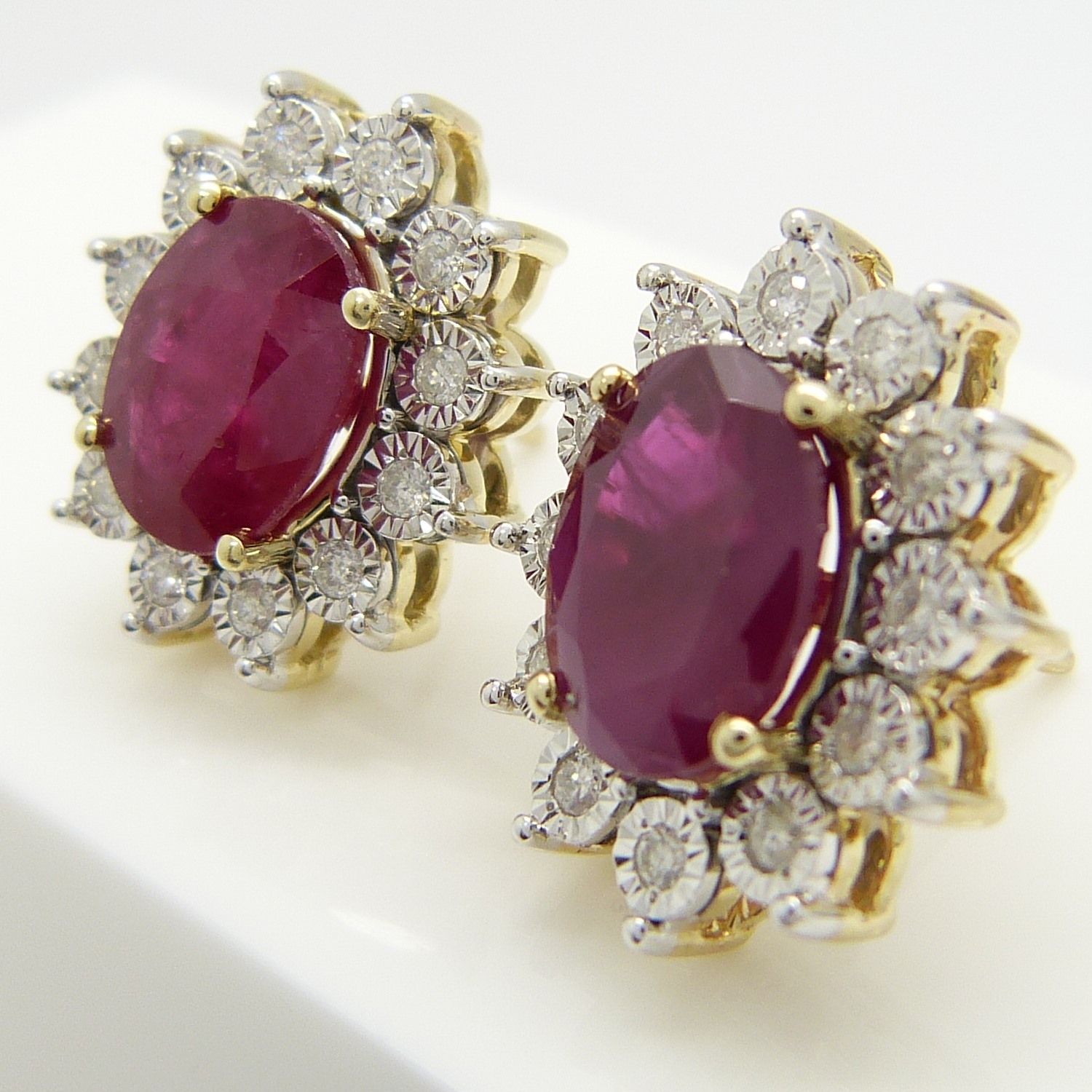 Ruby and diamond cluster stud earrings in 9ct yellow gold, boxed. - Image 3 of 5