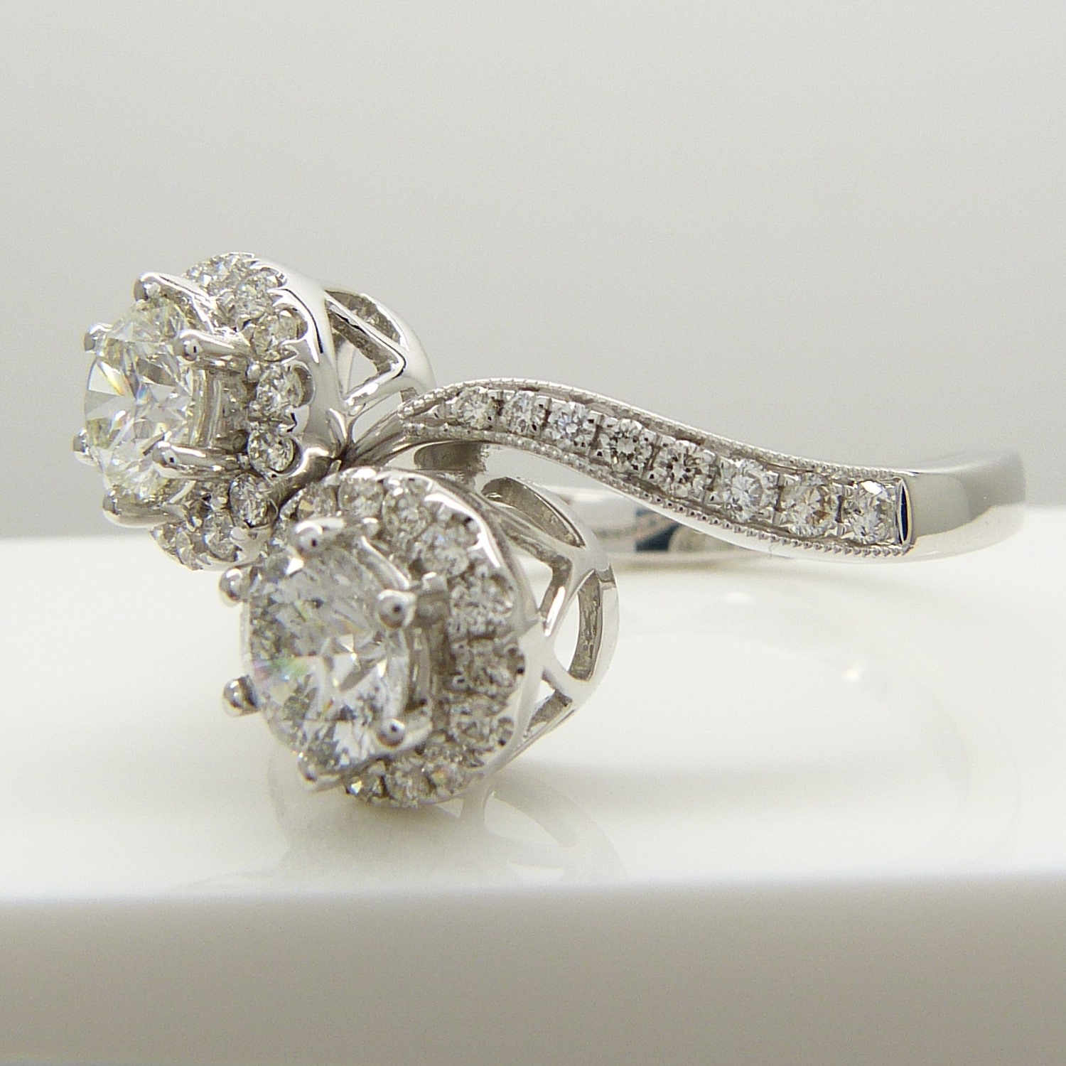 18ct white gold diamond crossover cluster ring. Diamonds 1.27 carats. - Image 2 of 6