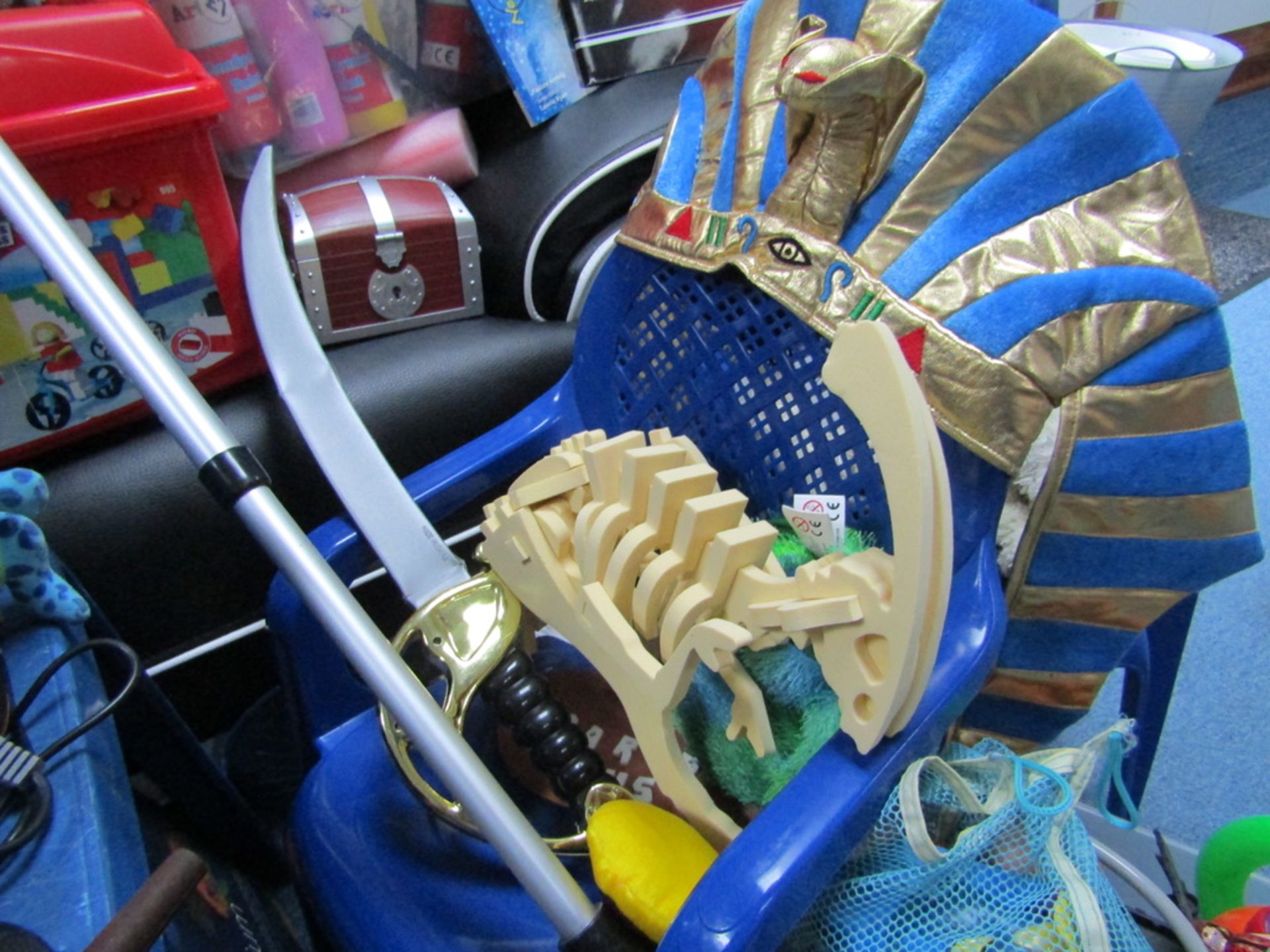 Pallet Load of USED Toys and Games. - Image 9 of 10