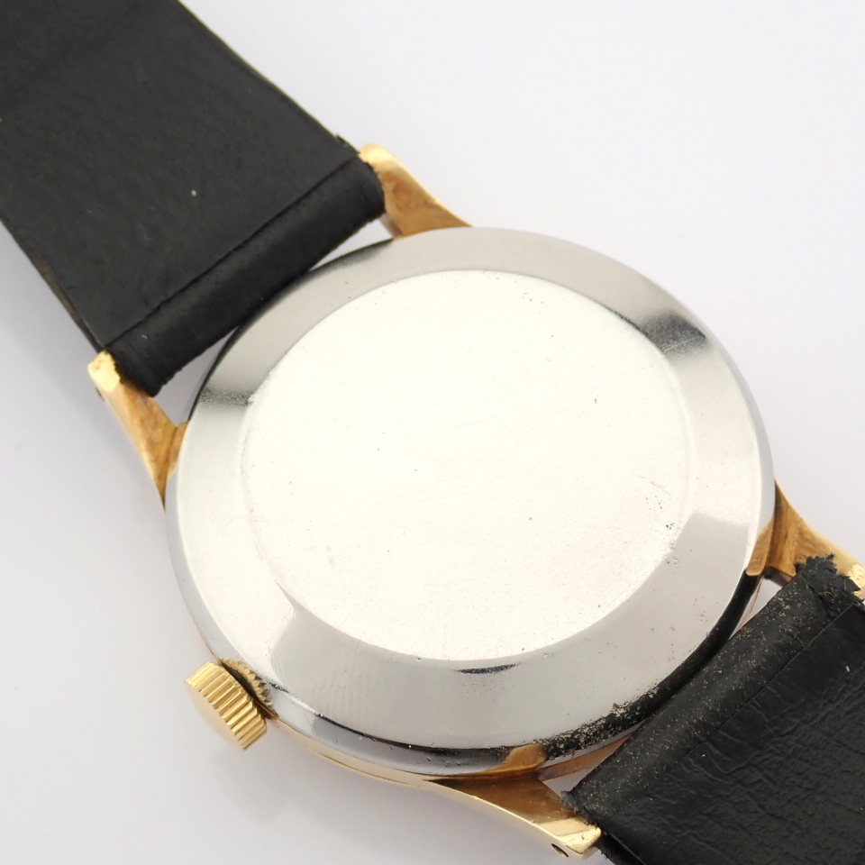 IWC / CALIBER C 8531 - Gentlemen's Yellow gold Wrist Watch - Image 12 of 13