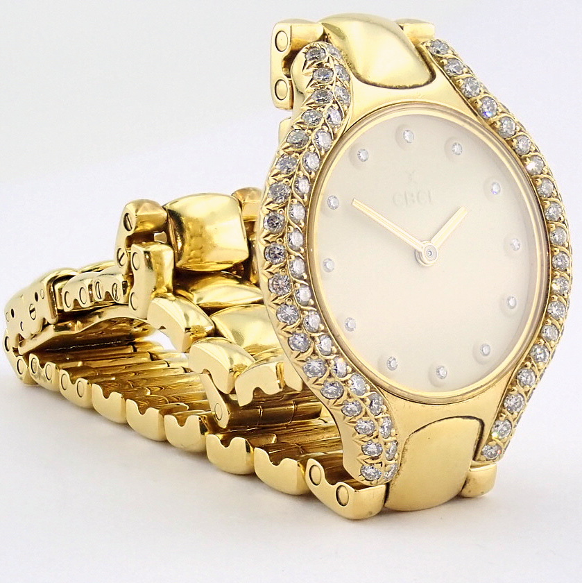 Ebel / Beluga Diamond - 18K Solid Gold - Lady's Yellow gold Wrist Watch - Image 2 of 16
