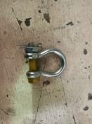 10 x 9.5 ton yellow pin safety bow shackles (ypufsab9.5)