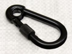 300 x 6mm x 60mm black plated carbine hook with eye and screw nut (bpchn06)