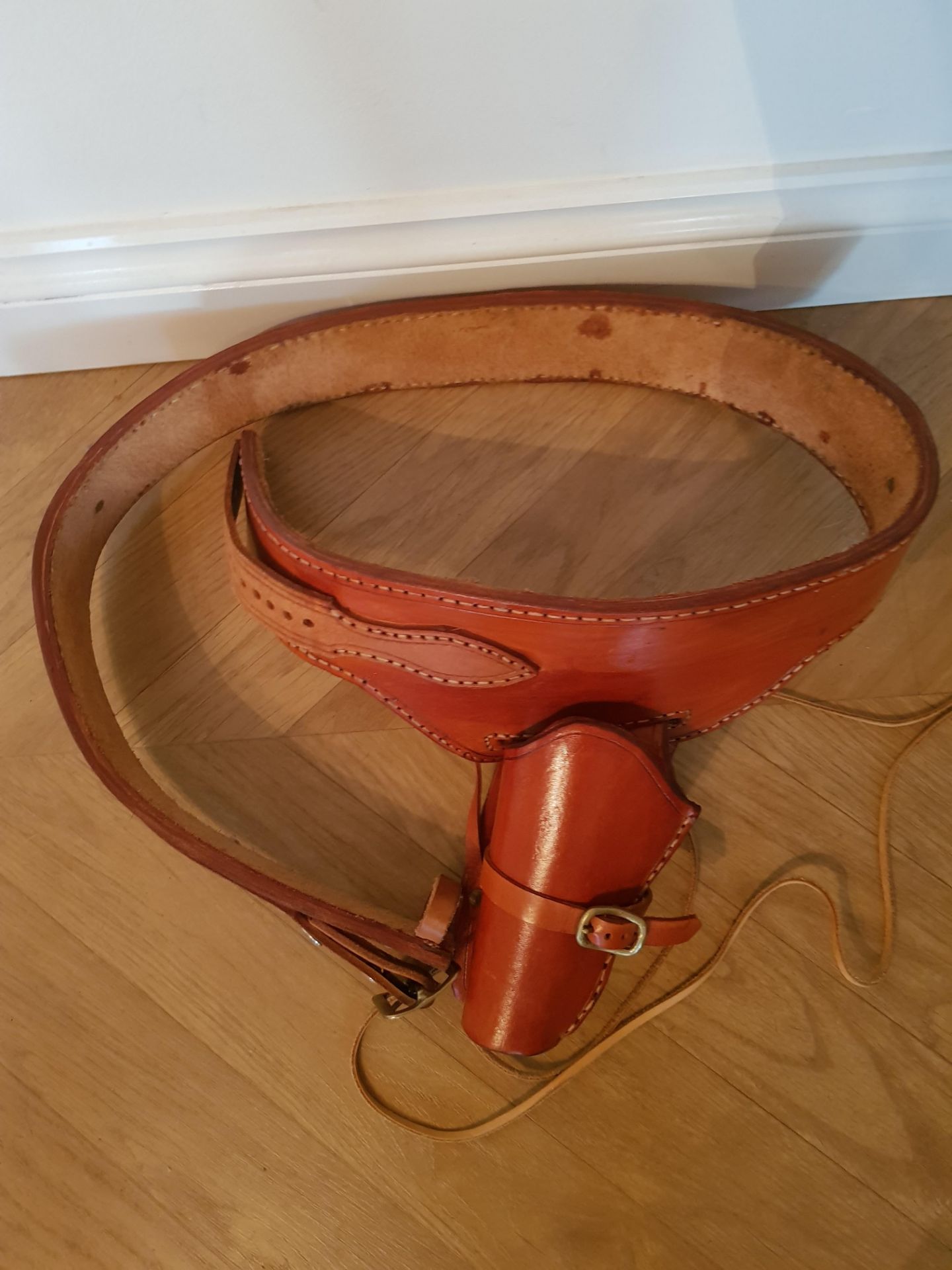 Tan Leather Western Gun Belt with Holster