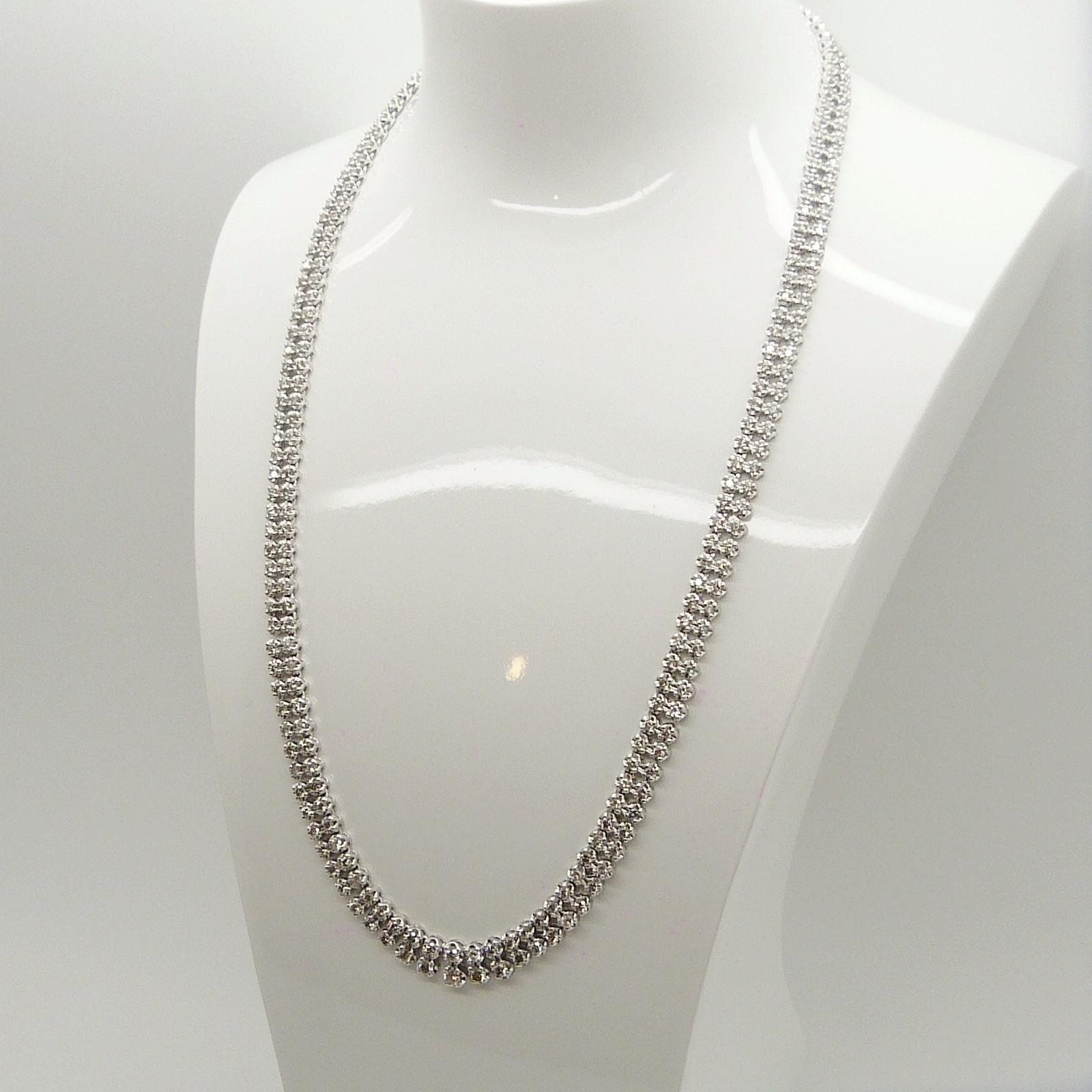 A superb, weighty 5.08 carat diamond Riviere double droplet-style necklace in platinum, boxed - Image 2 of 11