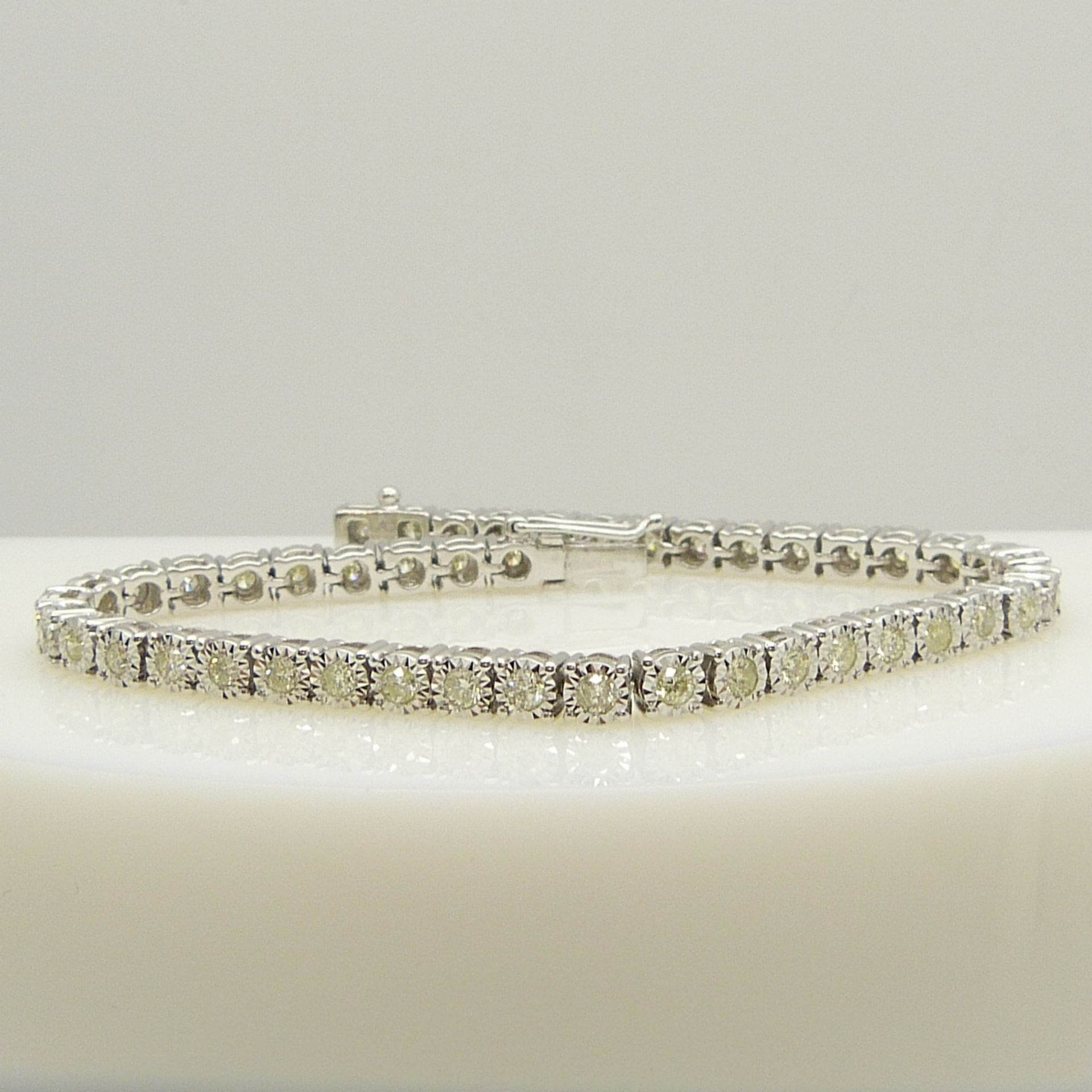 2.00 carat natural diamond-set 18ct white gold line bracelet, boxed