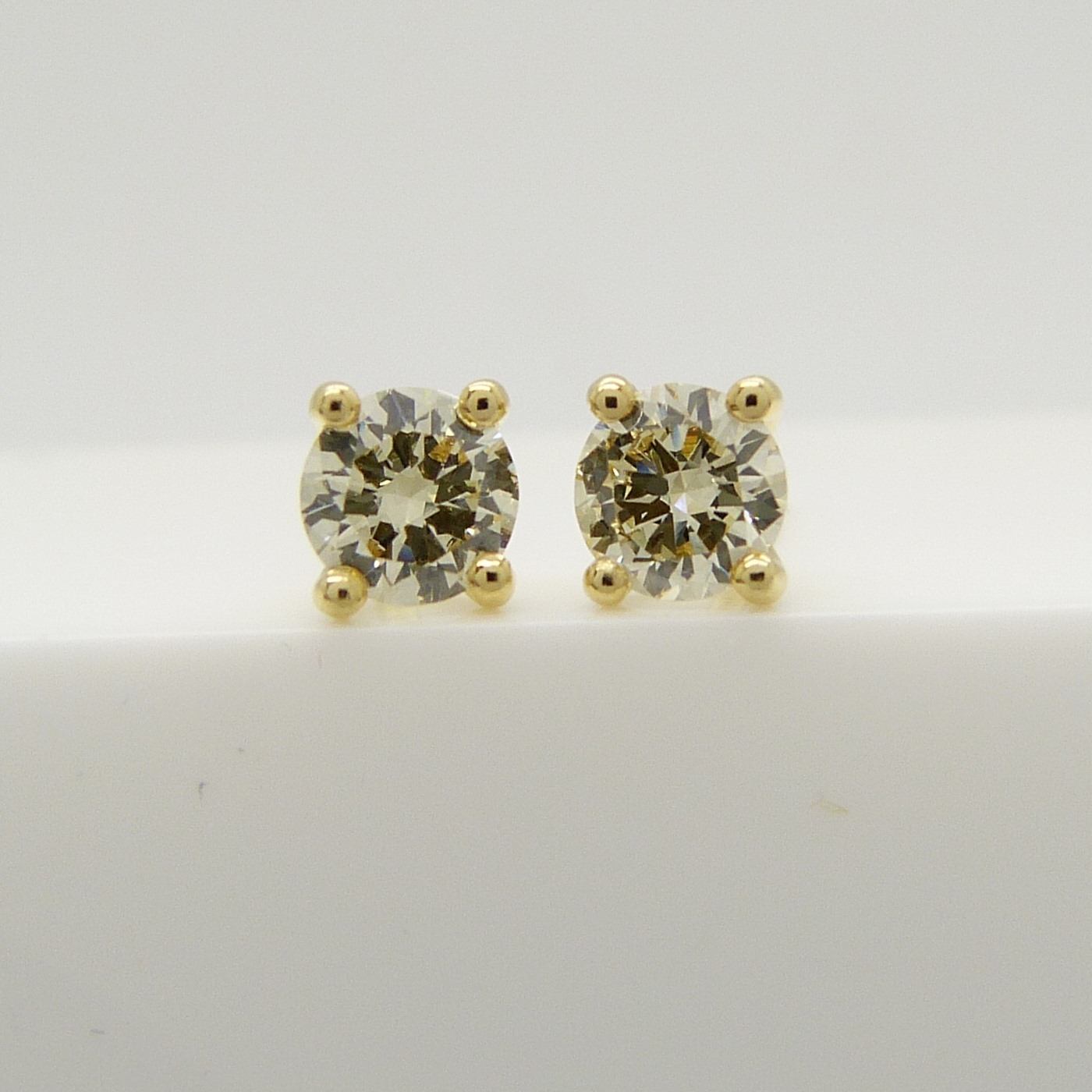 0.51 carat diamond ear studs in 18ct yellow gold, boxed