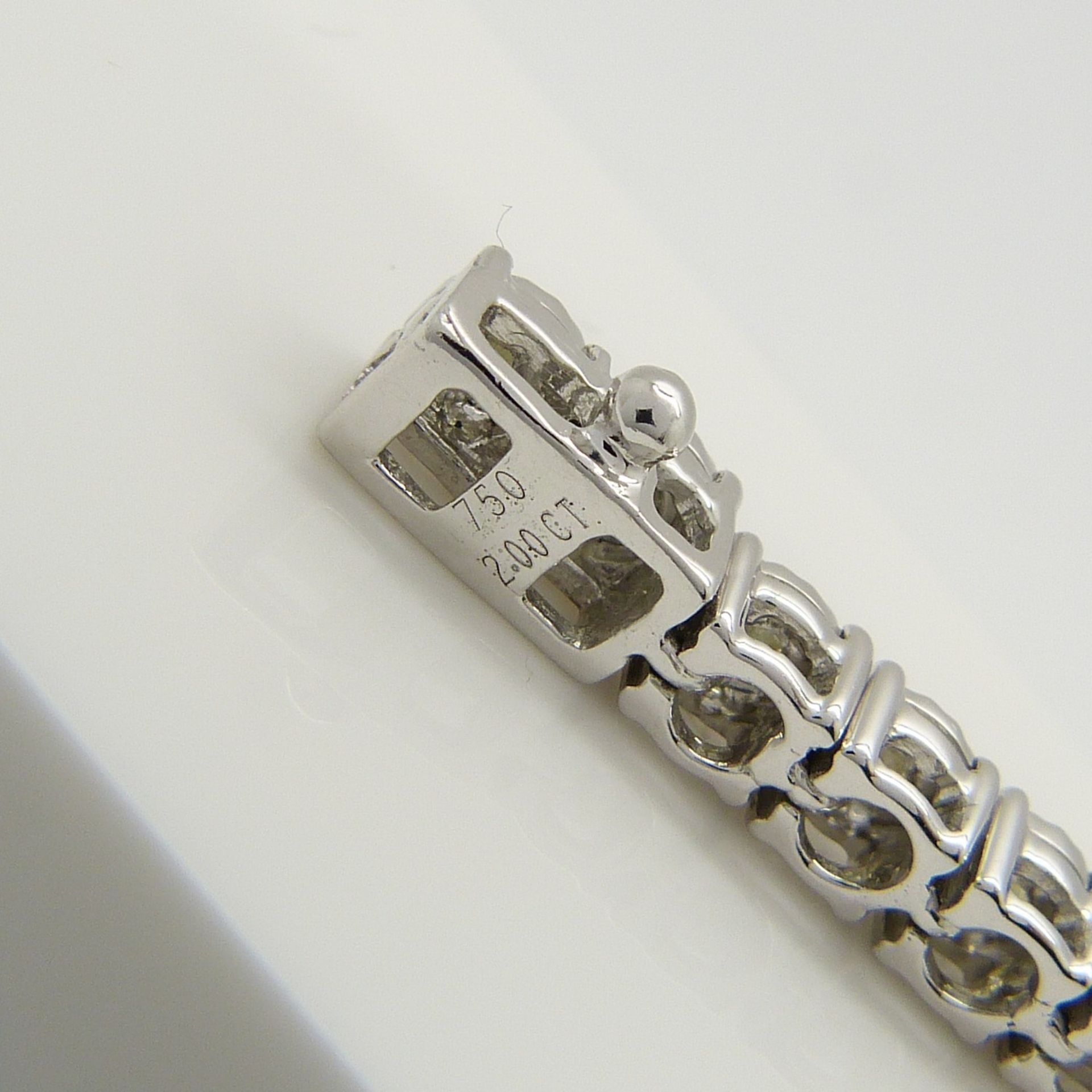 2.00 carat natural diamond-set 18ct white gold line bracelet, boxed - Image 7 of 7