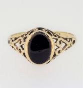 9ct (375) Yellow Gold Oval Onyx Signet Ring