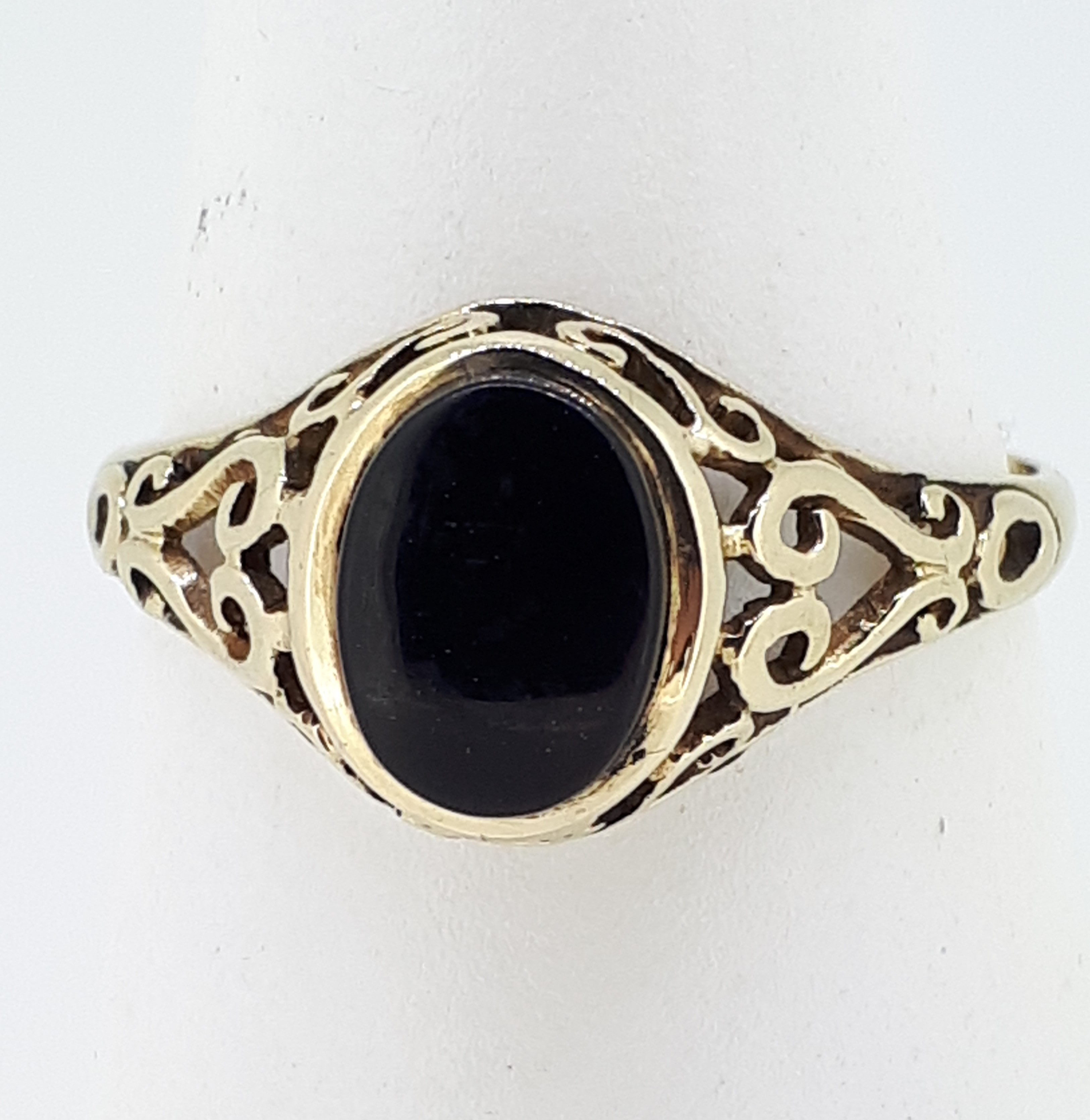 9ct (375) Yellow Gold Oval Onyx Signet Ring - Image 5 of 5