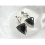 Silver earrings with Onyx.
