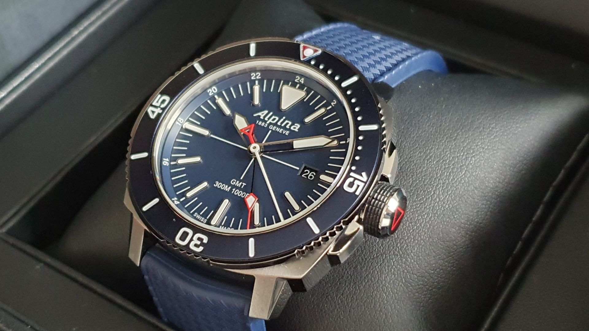 ALPINA Seastrong Diver 300 GMT SWISS MADE