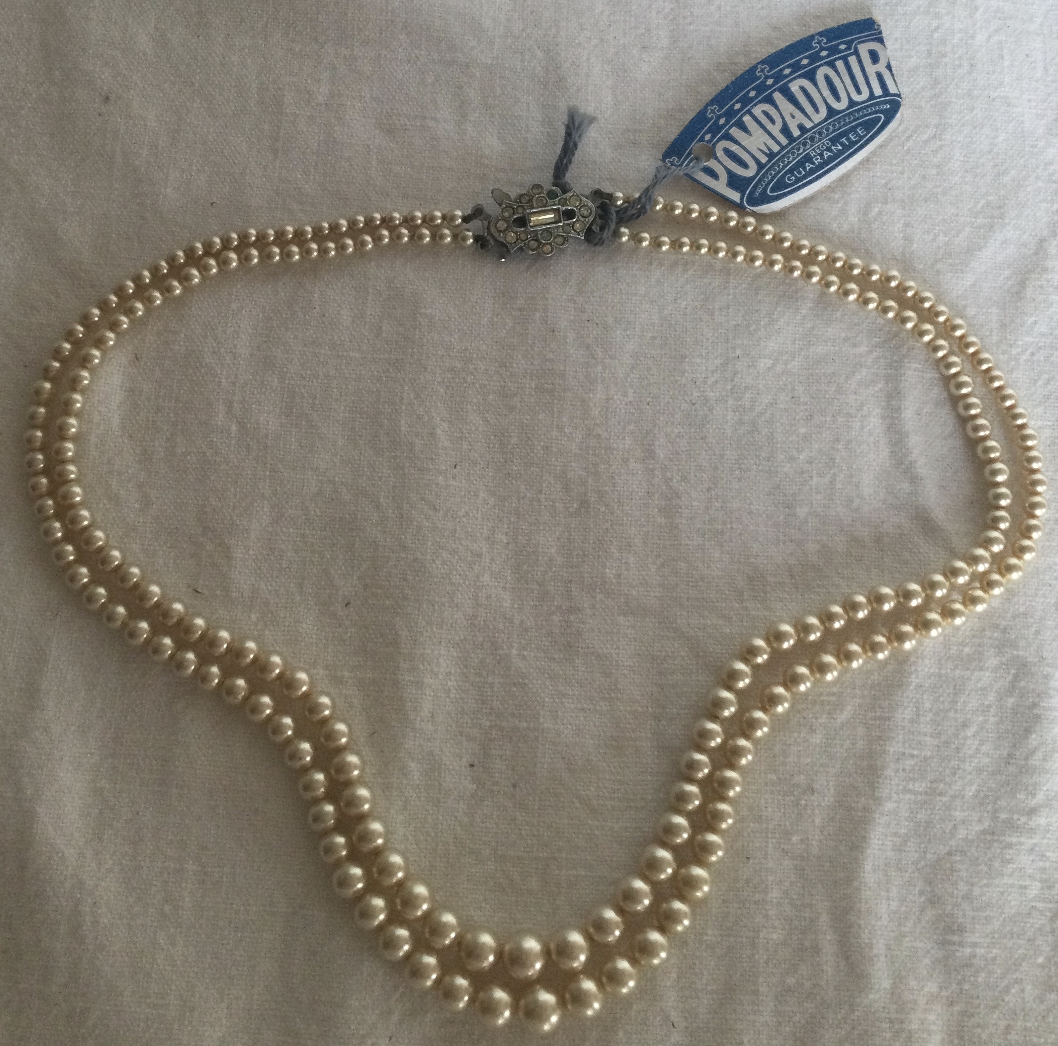 Pompadour Princess Pearls vintage in box pretty clasp necklace - Image 8 of 9