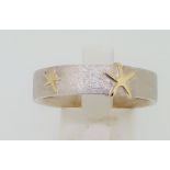 RRP £290 - Silver Scratch Finish Ring with 18ct (750) Yellow Gold Starfish Design