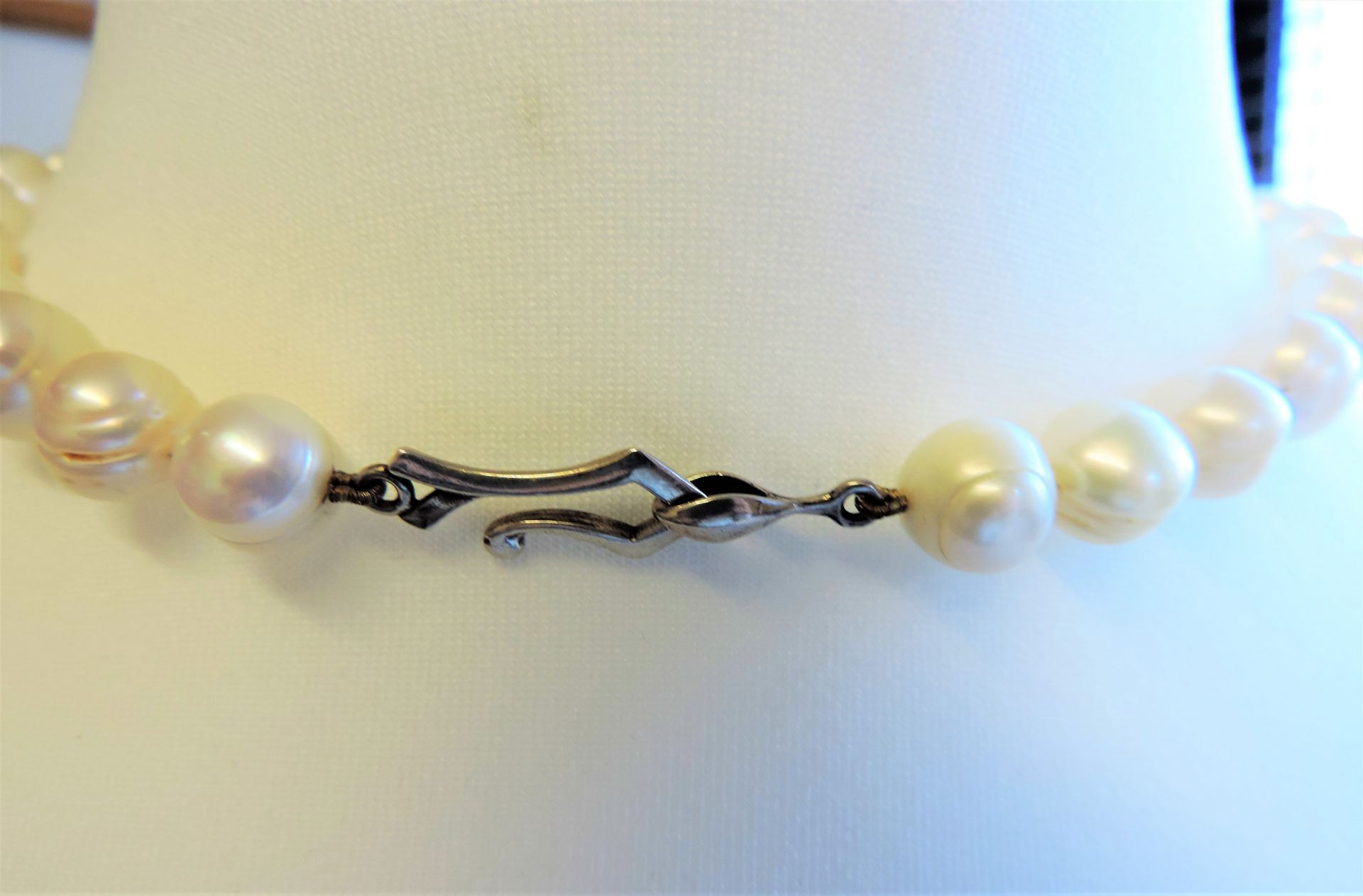 Cultured Pearl Necklace - Image 6 of 6