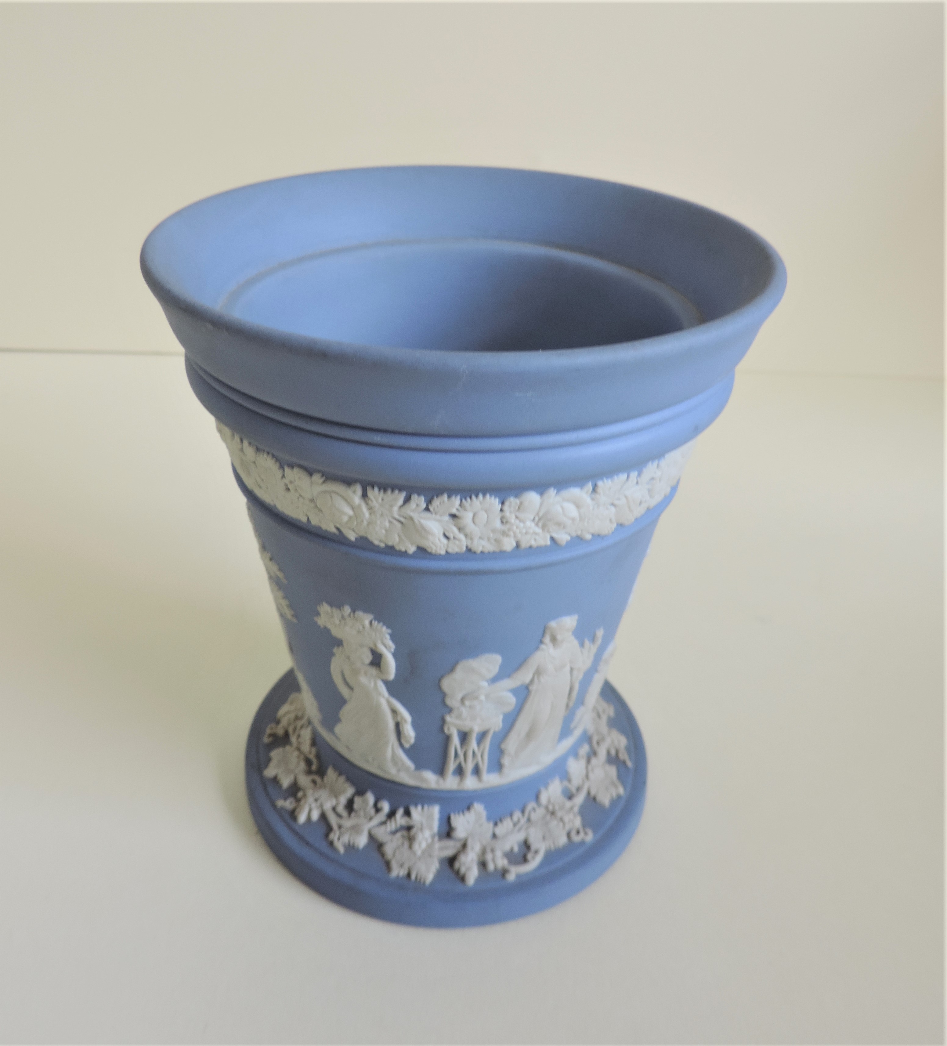 Vintage Wedgwood Blue Jasperware Vase - Image 3 of 6