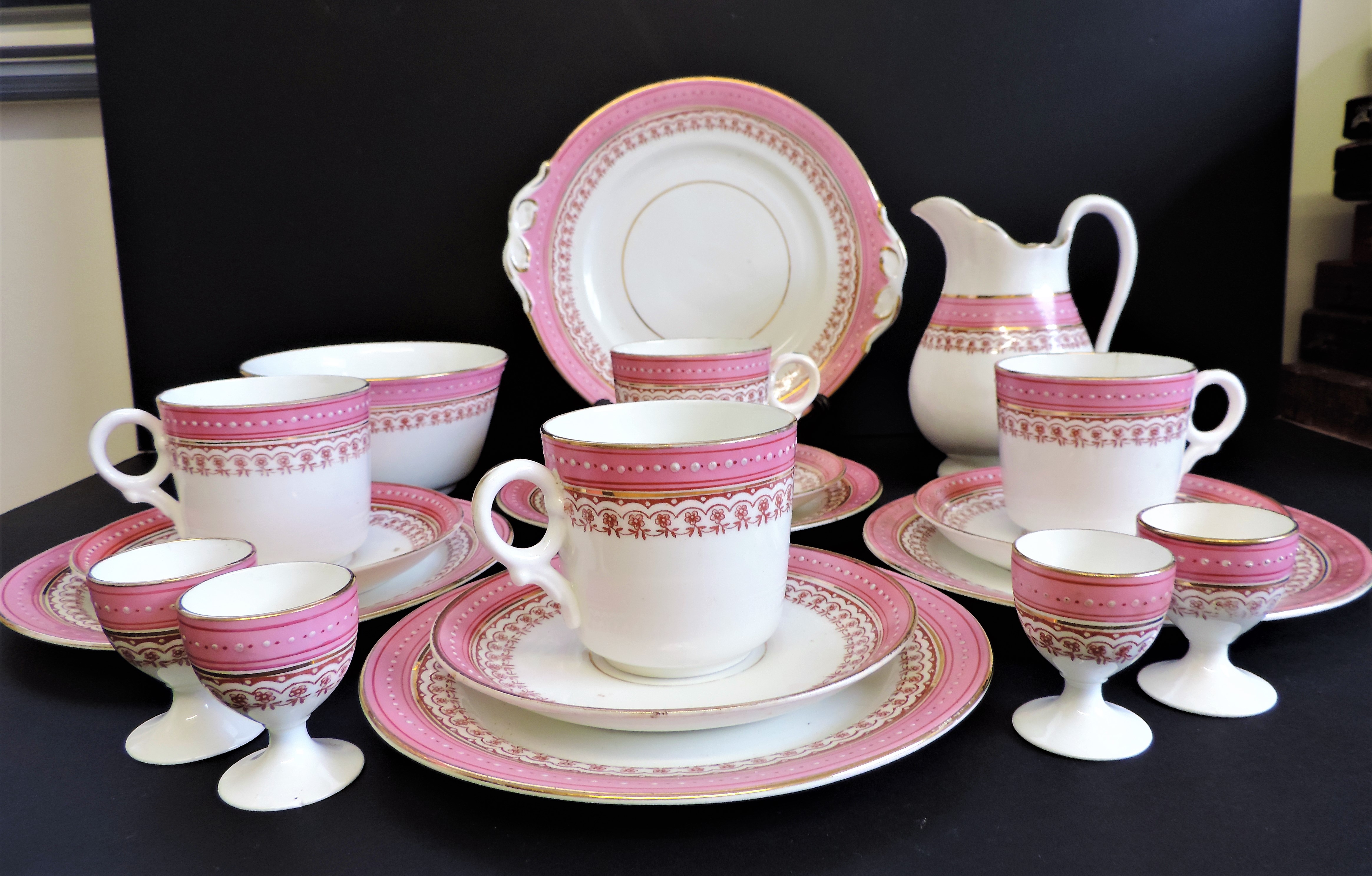 Vintage 19 piece Porcelain Breakfast/Tea Set for 4 People - Image 5 of 24