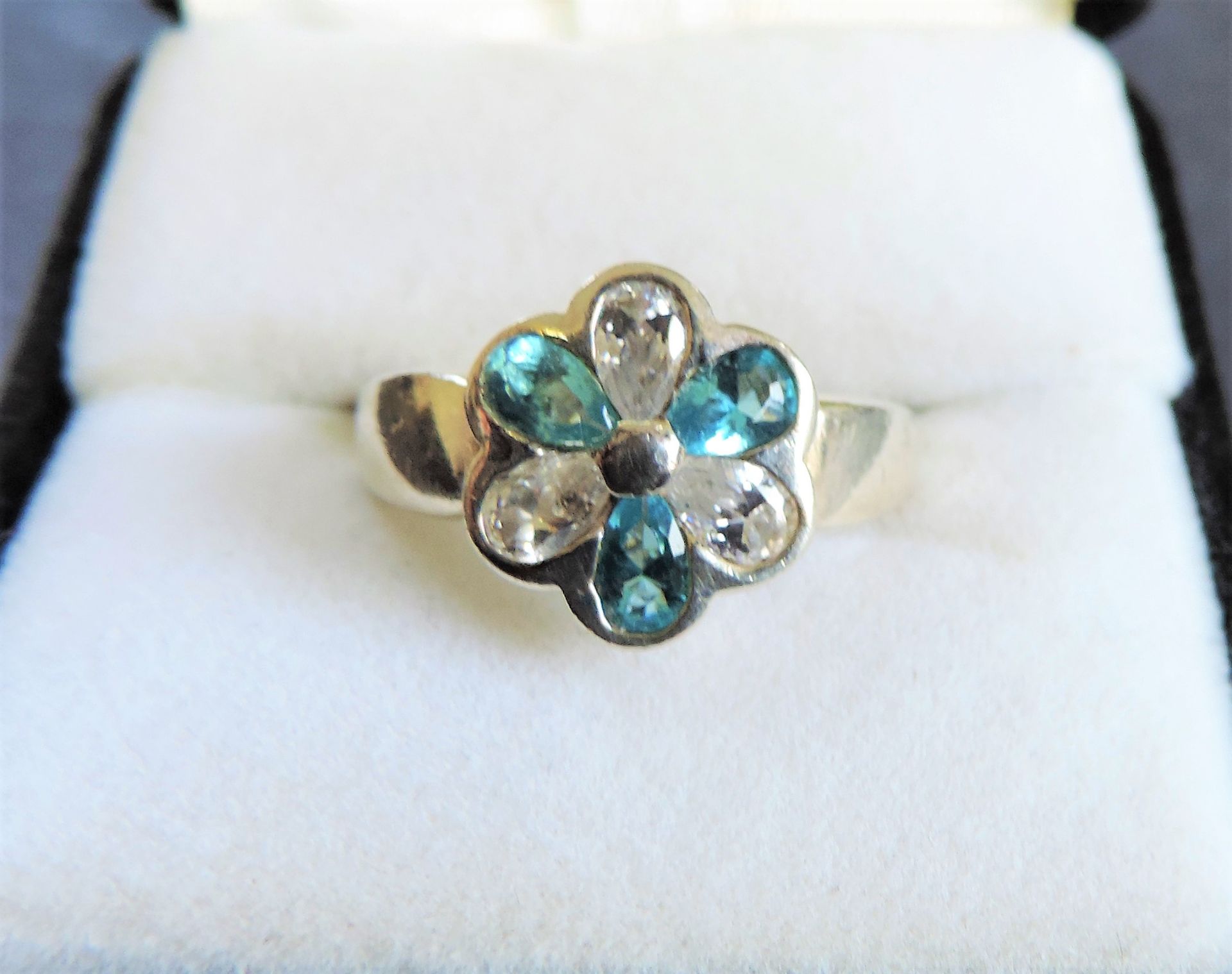 Sterling Silver 1.50ct Blue & White Topaz Ring