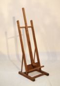 Floor standing studio easel