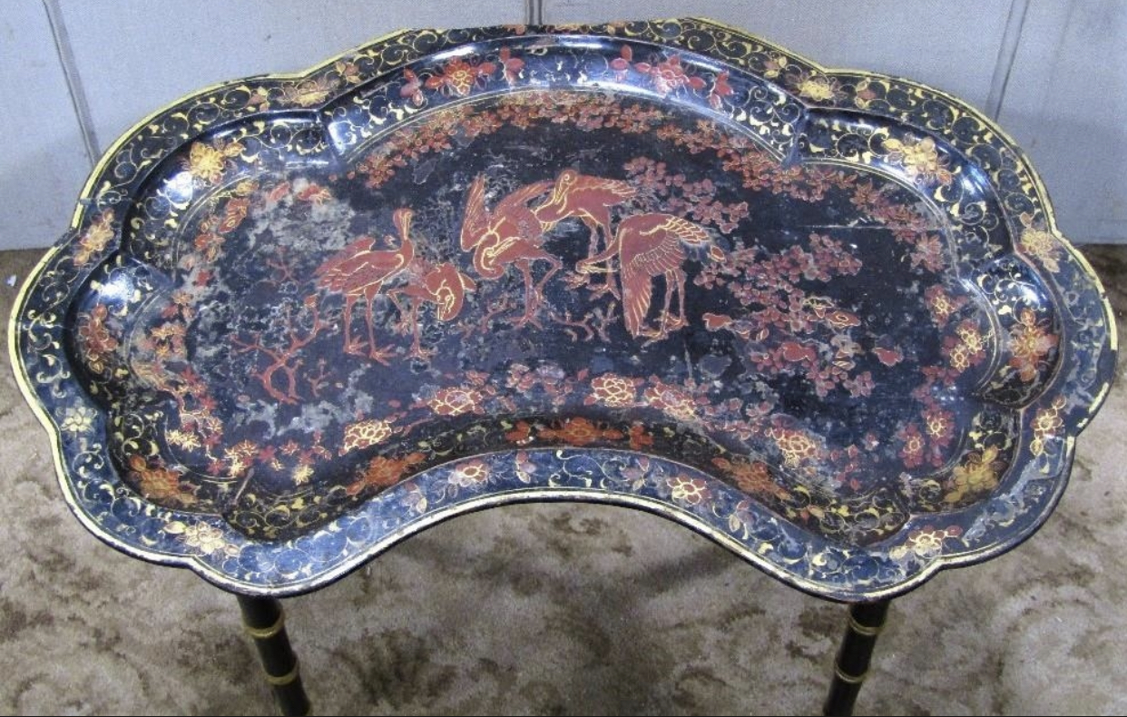 C19th chinoiserie tray on stand - Image 2 of 2