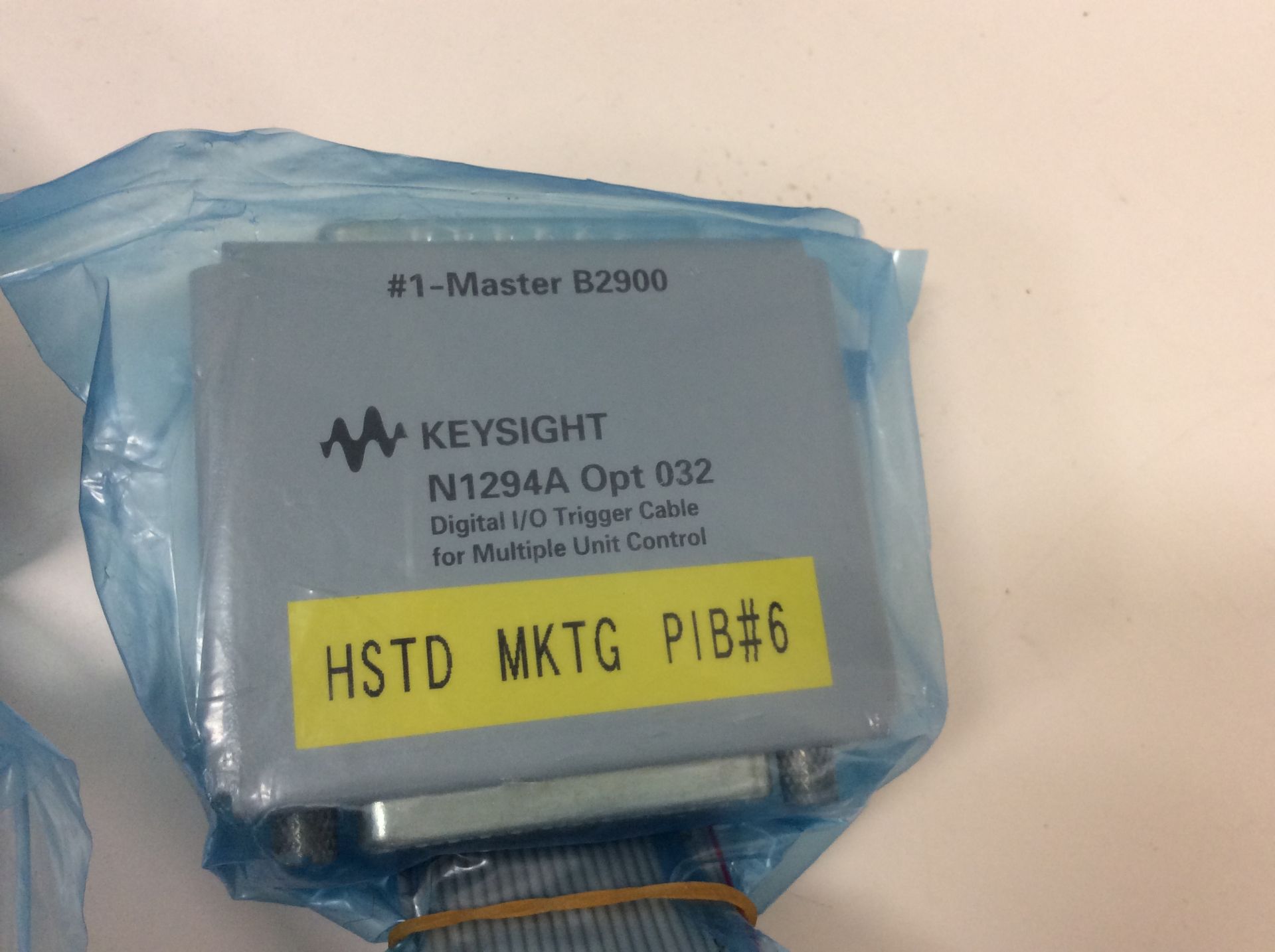 Keysight n1294a opt 032 digital i/o trigger cable - Image 2 of 2