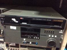 Sony betacam digital videocassette player dvw-522p