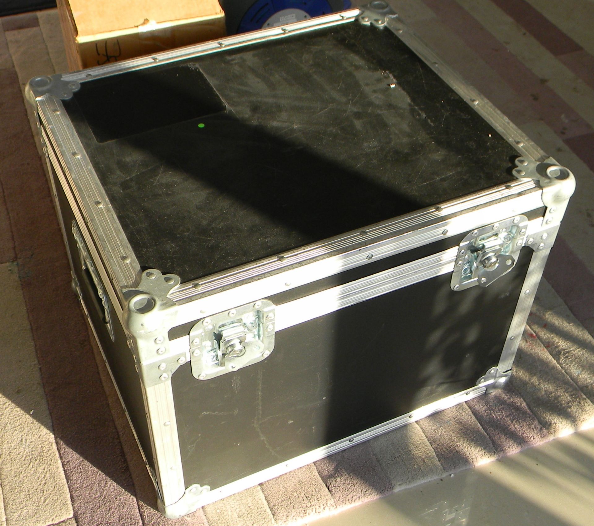 Flight case Black (Approx. LxWxH 56 x 49 x 42cm)