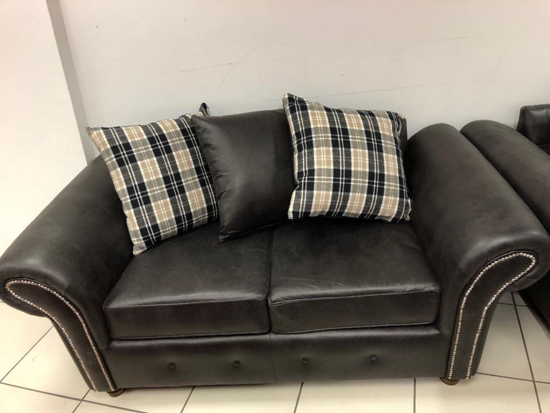 Verona 3 seater plus 2 seater sofas in black bonded leather with check accent cushions - Image 2 of 2