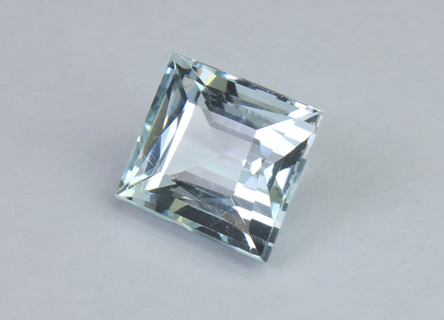 Aquamarine 1.80 Ct - Image 2 of 5