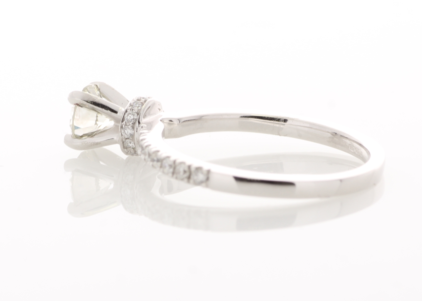 18ct White Gold Diamond Ring 0.73 Carats - Image 3 of 6