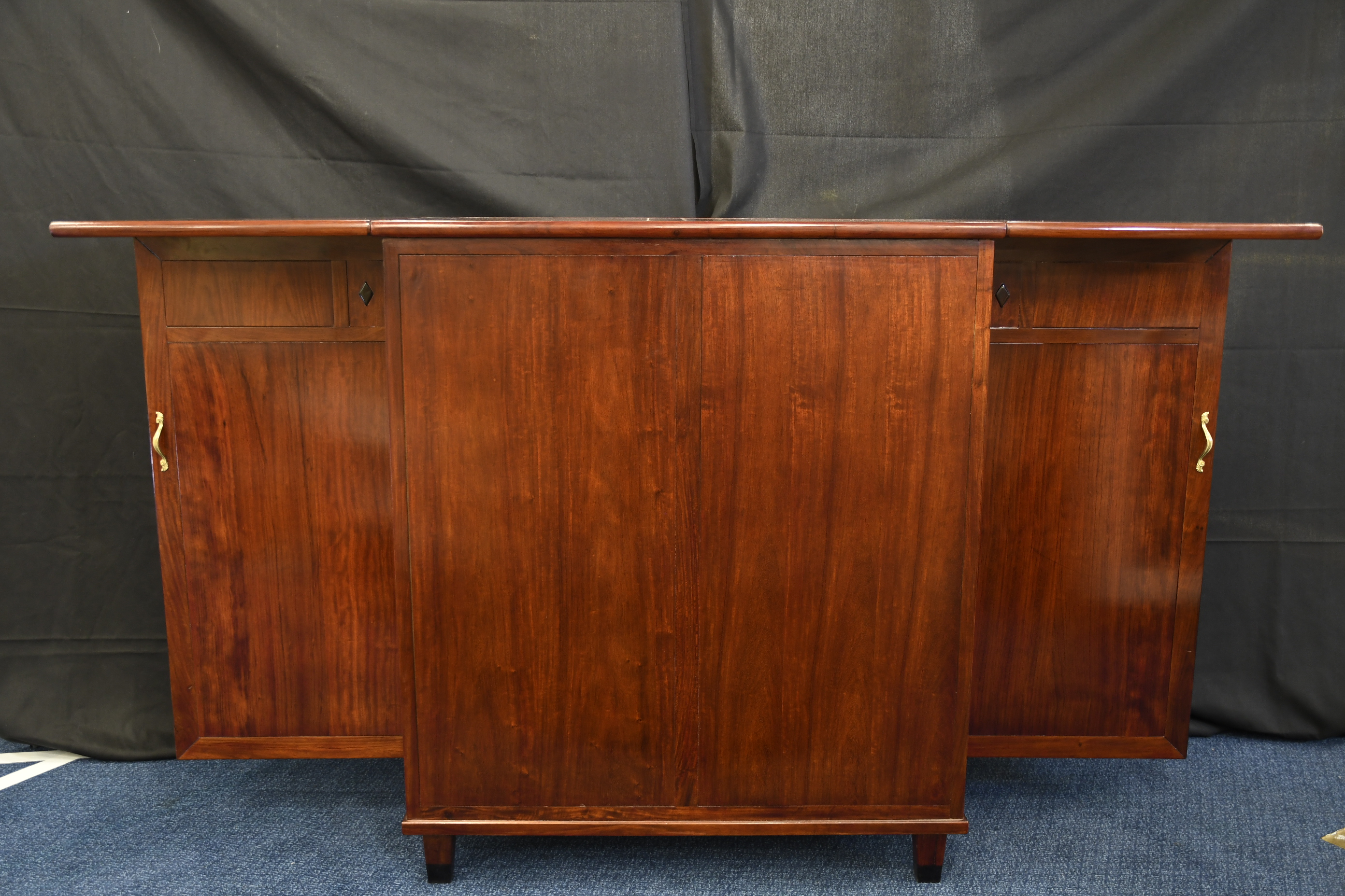 Stunning Solid Rosewood Handmade Cocktail Cabinet/Bar - Image 10 of 11