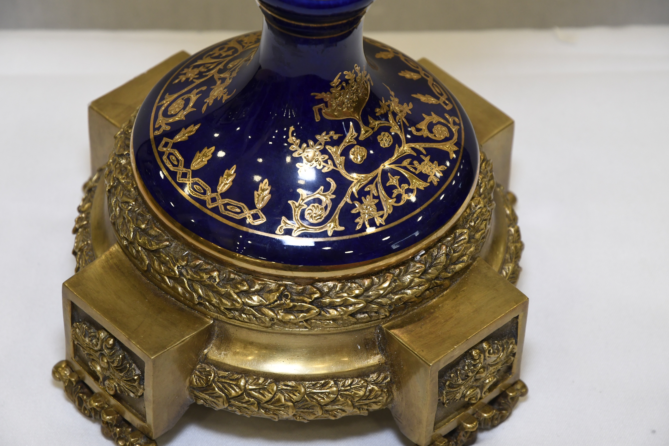 Blue and Gold Floral Temple Jar - Image 7 of 11