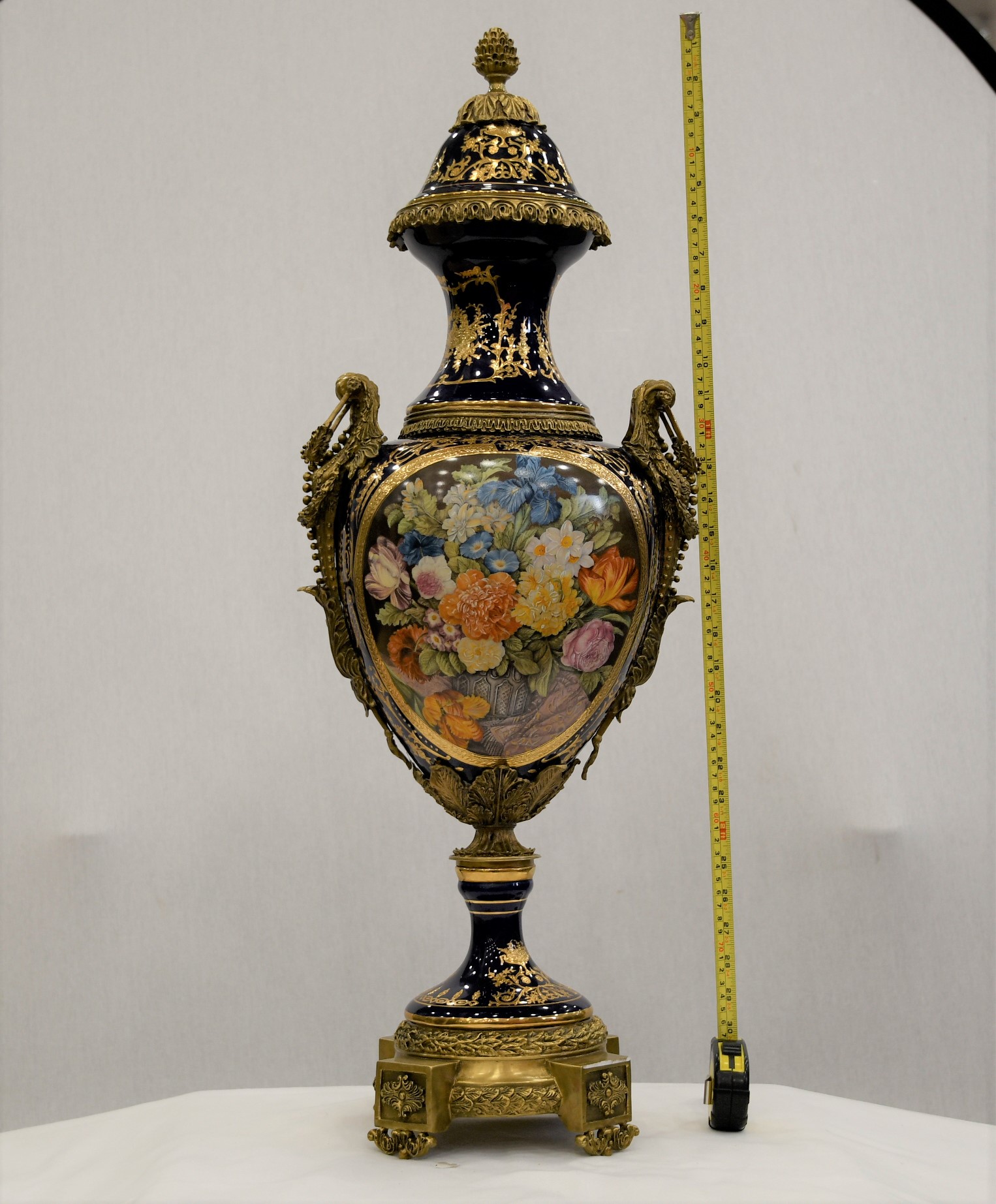 Blue and Gold Floral Temple Jar - Image 3 of 11