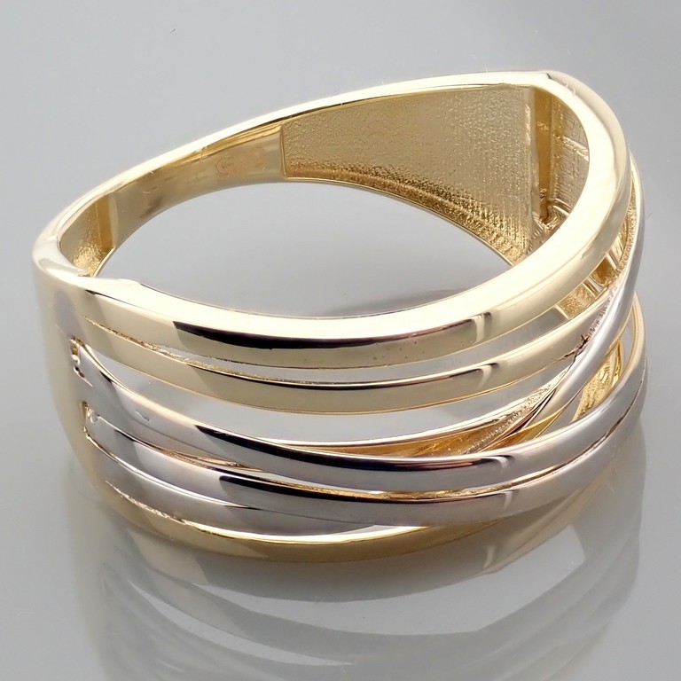 14K Yellow Gold Ring - Italian Design. - Image 2 of 5