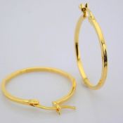 Yellow Gold Earring