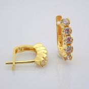 14K Yellow Gold Earring - Swarovski Zirconia .