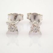 14K White Gold 0,24 ct Diamond Earring