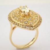 18K Rose Gold Ring- Total 1,94 ct Diamond