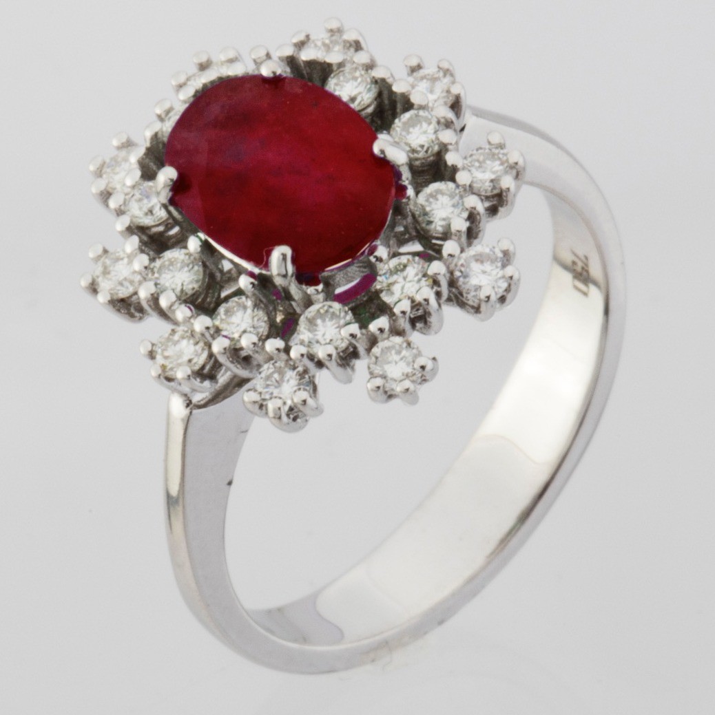 18K White Gold Ruby Cluster Ring Total 1.45 ct - Image 2 of 4