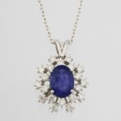 18K White Gold Tanzanite Cluster Pendant Necklace Total 1.77 ct