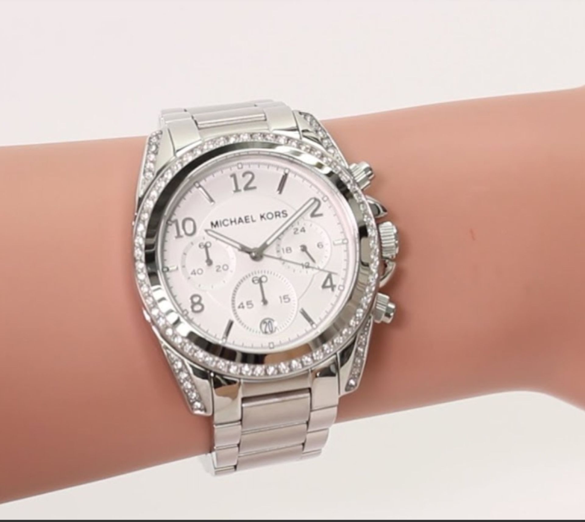 Michael Kors Mk5165 Women's Silver Bracelet Chronograph Quartz Watch - Image 6 of 11