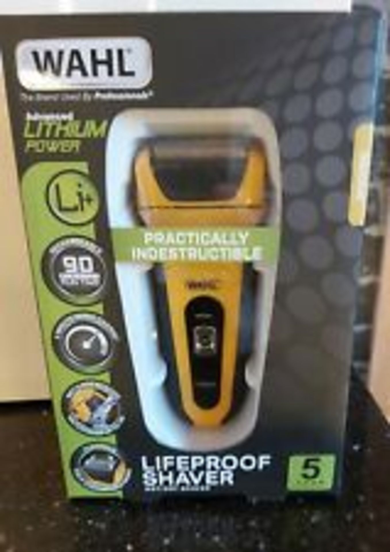 Wahl Lithium Practically Indestructible Razor RRP £74.99 - Image 5 of 5