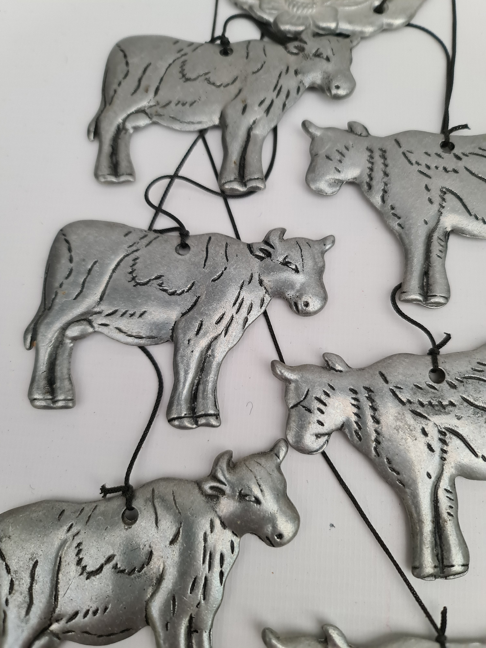 Metal Pig & Cow Wind Chimes - Image 3 of 3