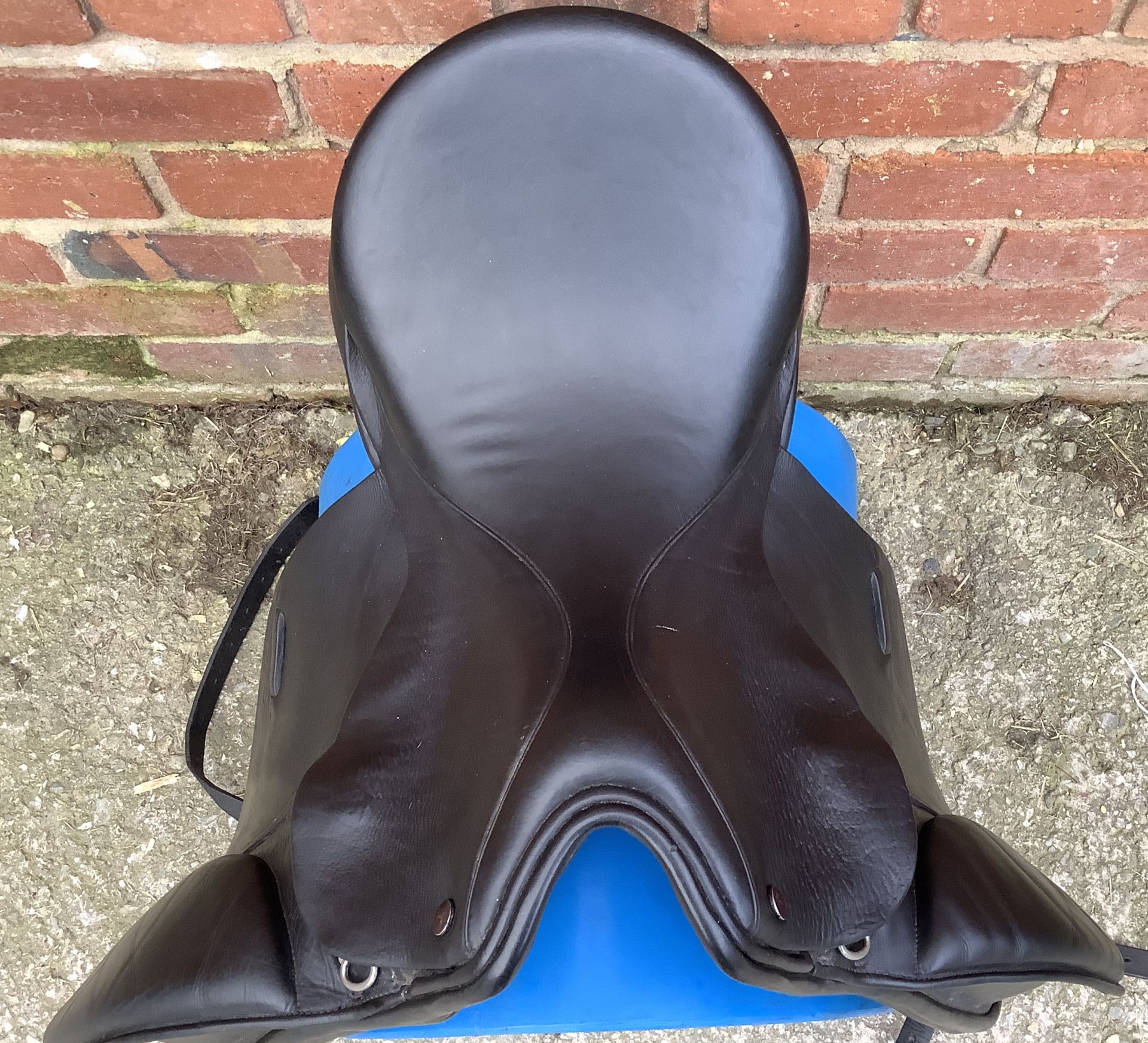 17 1/2" MW Spalding Brittanica Dressage Saddle - Black - Image 3 of 4