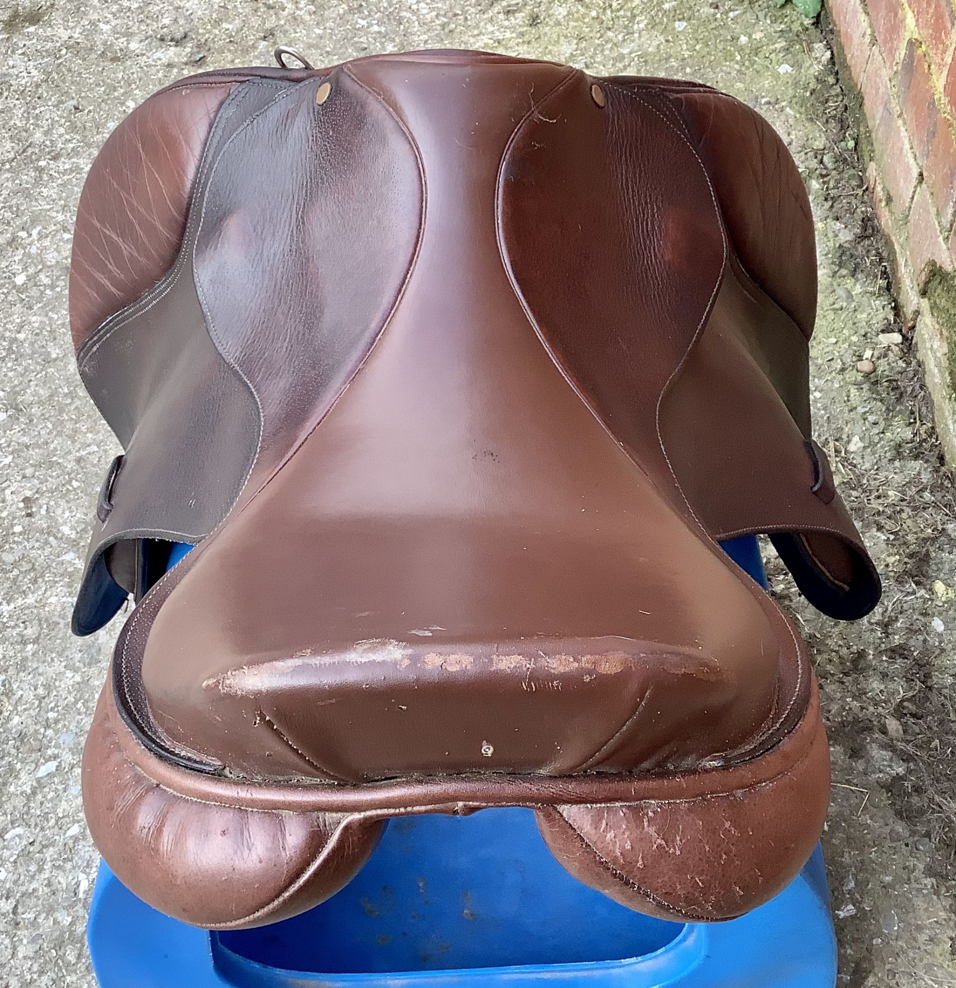 17" Medium English Jumping Saddle - Brown - Image 2 of 5