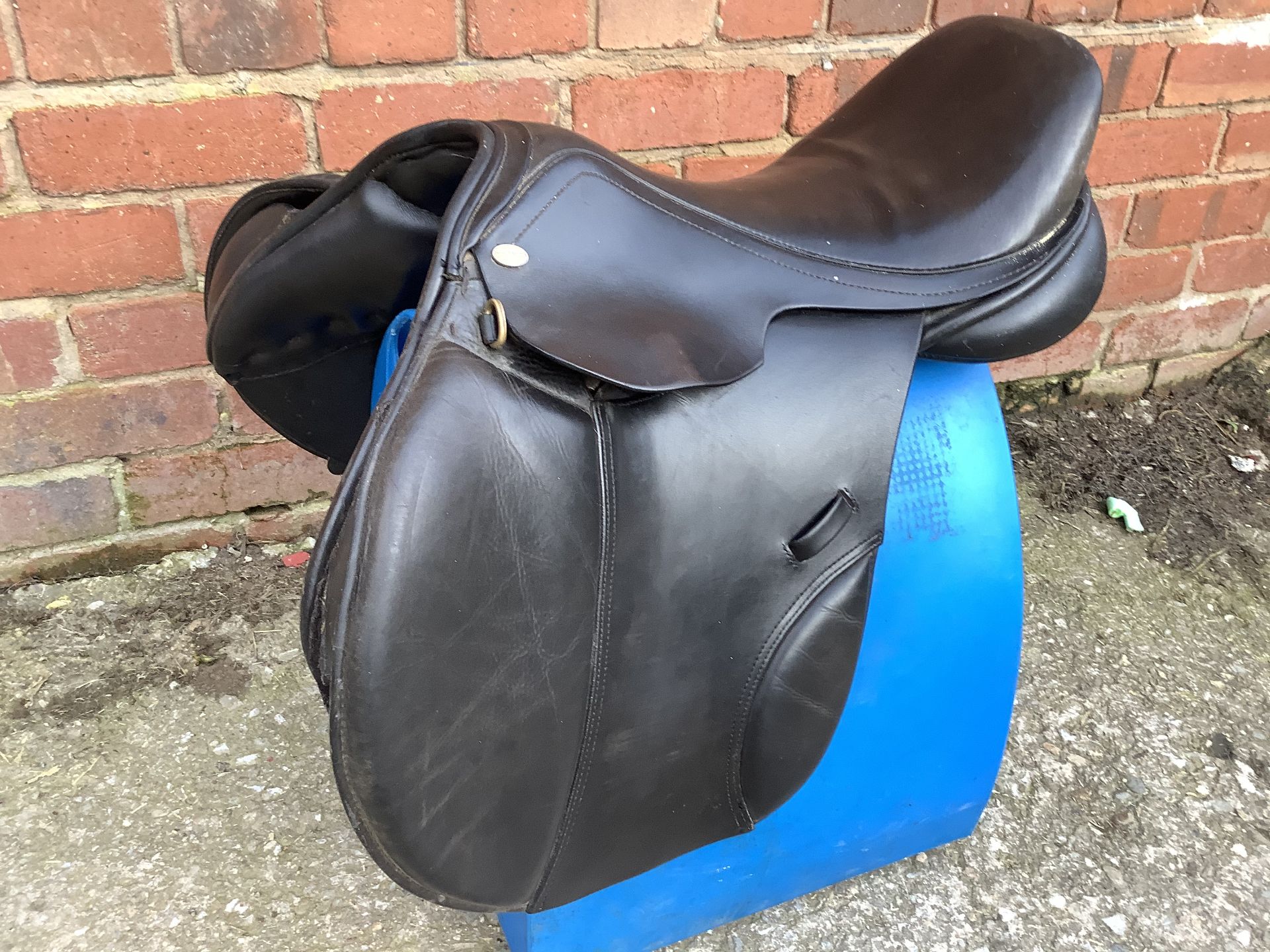 17" Wide Jorge Canaves Jumping Saddle = Black - Image 3 of 10